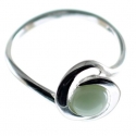 Anillo ópalo lechoso