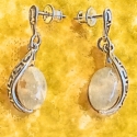 Pendientes de calcita blanca